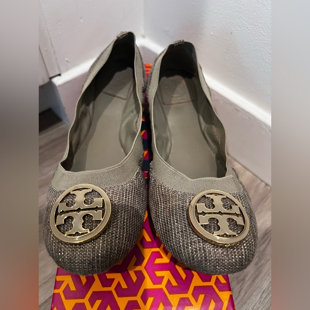Tory Burch Gray Caroline Arabia Elastic Flat Shoes (Sz 6.5)